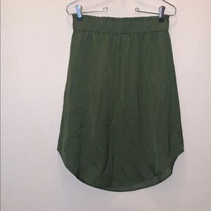 Ann Taylor Loft Olive Green Midi Soft Silky Skirt Elastic Waist Scallop Hem